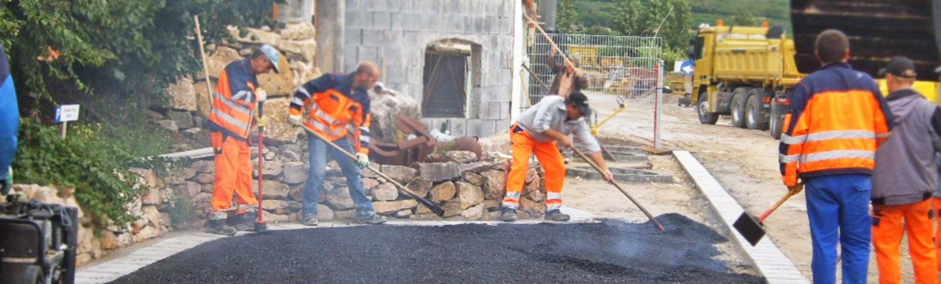 Menner Tiefbau Breisach Asphaltarbeiten