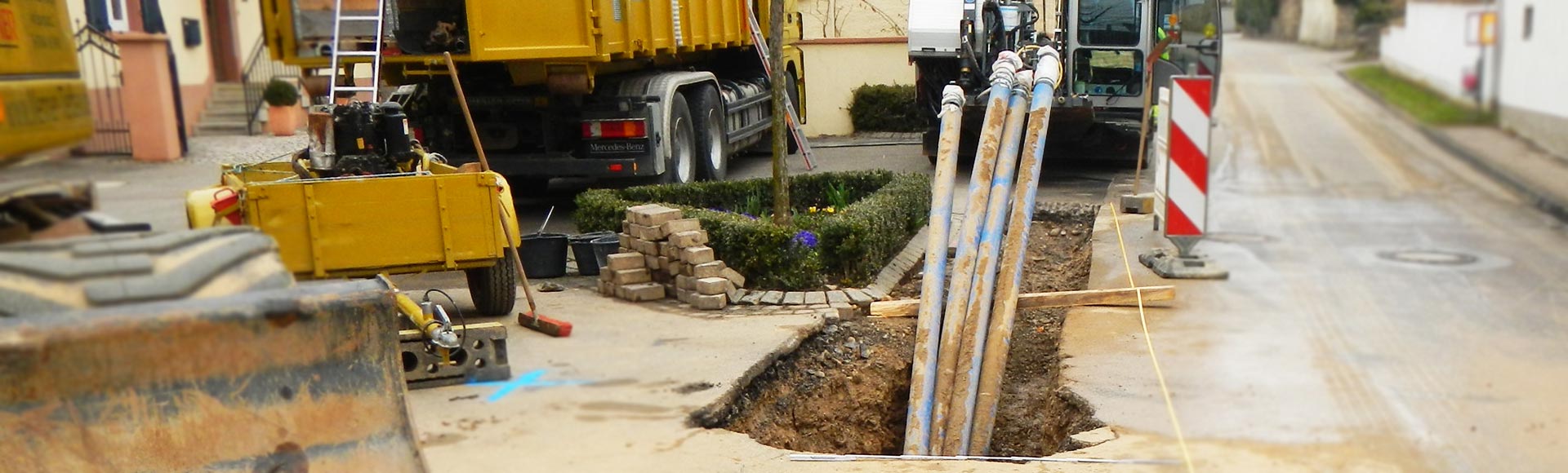 Menner Tiefbau Breisach Spülbohrer Spülbohrung